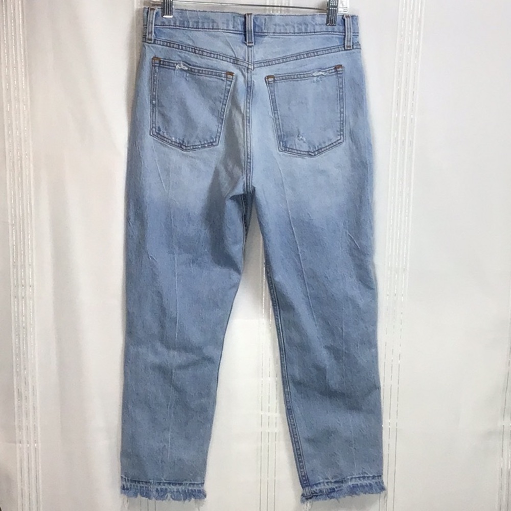 Abercrombie ‘High Rise Mom Jean’ Frayed Ankle Distressed Denim Sz.29/8R - Picture 5 of 12